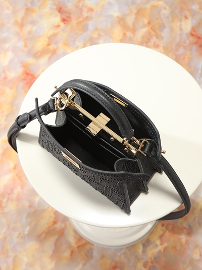 フェンディバッグ全体デザイン